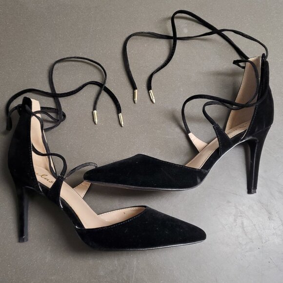 Heels - Picture 1 of 1